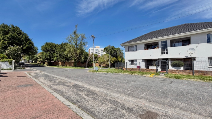 1 Bedroom Property for Sale in Plumstead Western Cape